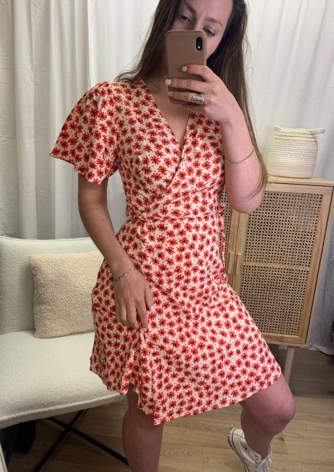 Robe longueur genoux manches évasées ✅