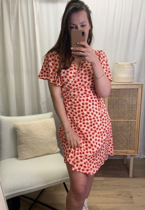 Robe longueur genoux manches évasées ✅