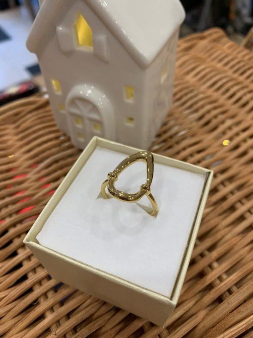 Bague réglable Lucie dans sa boîte cadeau 