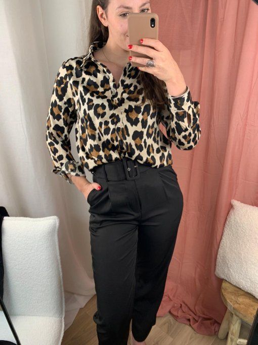 Chemise à motifs léopard